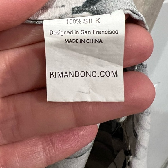 Kim + Ono Floral Kimono robe 100% silk - Picture 6 of 12